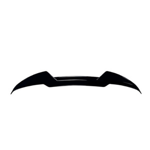 Accessoires de voiture Matériau Aileron de coffre arrière avec lumière pour Aileron de voiture pour Nissan Sunny - Product Image 3