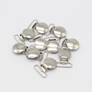 Clip de <span class=keywords><strong>Bretelle</strong></span> Métallique Classique en Nickel Plaqué Couleur Personnalisée, Forme Cœur Plat ou Rond, pour Vêtements et Habillement - Product Image 2