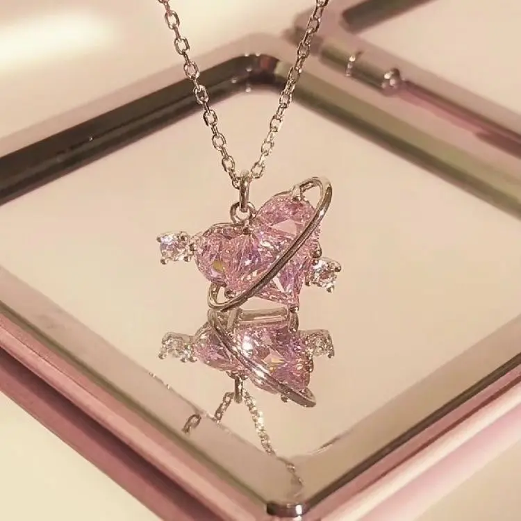 Collar de cristal con colgante de corazón, collar de circón con corazón de planeta rosa, collar de cadena de clavícula estética para mujer