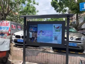 Kiosque publicitaire totem numérique d'extérieur avec affichage au sol, lecteur de publicité LCD pour supermarché
