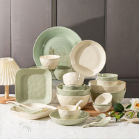 Ensemble de vaisselle en céramique, kit d'assiettes et tasses saines et durables de 12 pouces, design campagnard personnalisable pour hôtels et restaurants