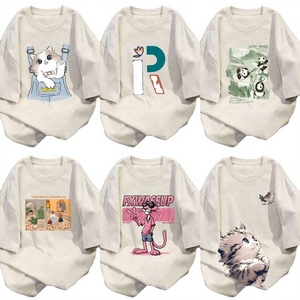 Camiseta Nueva Retro y Moderna de Manga Corta con Diseño Femenino, Camiseta de Mujer con Estampado Exclusivo - Product Image 1