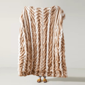 Double Side Tie Dye Spandex Thỏ Faux Fur Minky Sang Trọng Trọng Dày Fluffy Lớn Chăn Cho Mùa Đông - Product Image 3