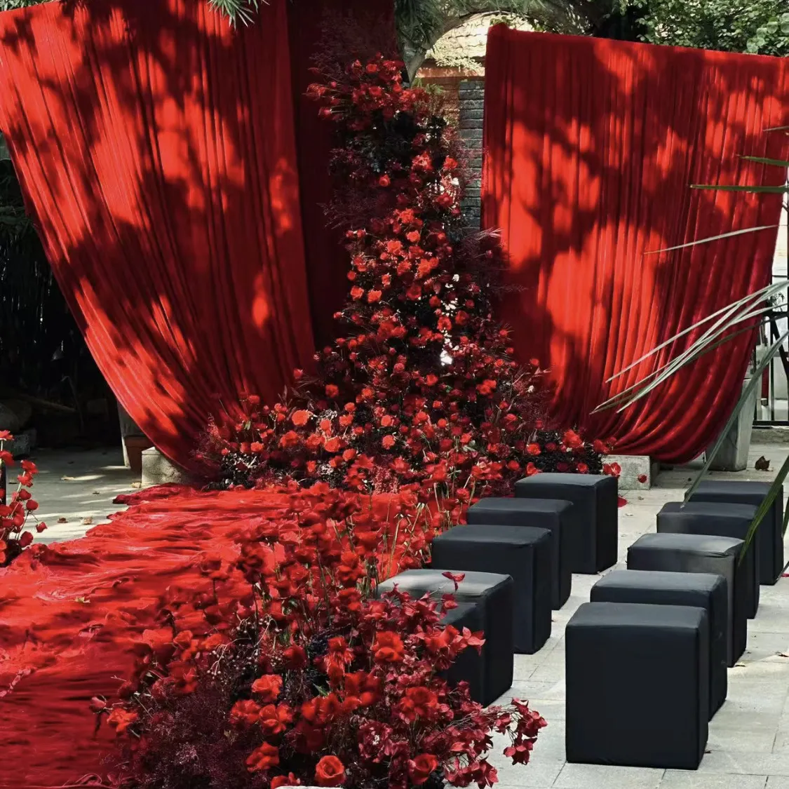 EG-A231 toptan yüksek kalite yapay tek kiraz çiçeği çiçek kırmızı gerçeklik hissi veren gül dekorasyon çiçekler