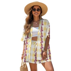 Conjunto de camisa informal para <span class=keywords><strong>mujer</strong></span>, pantalones cortos de cintura alta, traje holgado con estampado de flores a cuadros para verano, para playa - Product Image 1