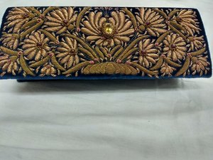 2025 Top vente luxe Style dames pochette mode-avant Zari broderie pierres semi-précieuses perle chaîne perles décoration PU - Product Image 2
