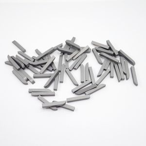 Pointes en carbure de tungstène brasées 20*3.5*2mm YG6/YG8, personnalisation OEM <span class=keywords><strong>pour</strong></span> outils de tournage CNC - Product Image 2