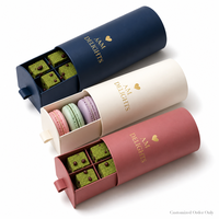 Boîte cadeau rigide carrée en papier kraft recyclable sur mesure avec séparateur pour bonbons, chocolat, sucre avec revêtement UV