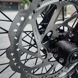 Vélo électrique puissant pour <span class=keywords><strong>la</strong></span> ville Leopard Xe Pro R 74V 60AH 26K, haute performance, pour <span class=keywords><strong>la</strong></span> course en ville et hors route (21/18 pouces) - Product Image 3