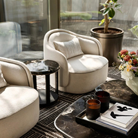 Ensemble de meubles de salon de villa de luxe moderne, design personnalisé, canapé en cuir écologique haut de gamme, table basse, intérieur résidentiel