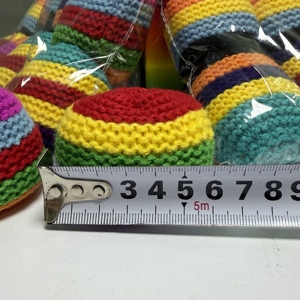Nouveautés : Ensemble de 24 sacs à pieds en crochet arc-en-ciel, Hacky Sack tricoté rempli de sable, balles de jonglage pour enfants et adultes, jouets de plein air - Product Image 5