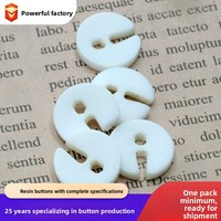 Botones de Resina Beige en Forma de Cuerno: Diseño de Dos Ojos, Venta al por Mayor para Accesorios de Ropa