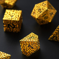 DND Set dadu labirin logam berongga polihedral D20 diukir persegi 16mm Multilateral 7 potong ramah lingkungan fantasi olahraga Sci Fi