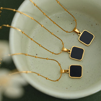 Collier Pendentif Géométrique pour Femme, Bijou de Fête Vintage Luxe Couleur Or, Vente en Gros