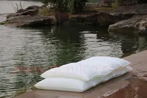 Bolsas de agua de inundación ecológicas de gran venta, bolsas de arena autoinflables de absorción rápida sin arena para reemplazar bolsas de arena pesadas