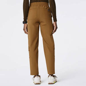 Conjunto de Uniforme Médico sin Mangas Yilong, Pantalones Cargo con Cuello Alto, Ropa de Trabajo Transpirable y Elegante para Enfermeras - Product Image 6