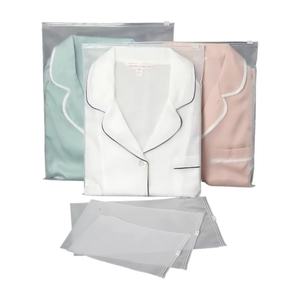 Bolsas transparentes reciclables para ropa, con superficie mate, asa de mano, cremallera esmerilada, de plástico PE, para camisetas, calcetines, zapatos y documentos. - Product Image 5