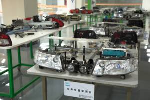 แพลตฟอร์มฝึกอบรมระบบขับเคลื่อนรถยนต์ไฟฟ้า BYD และอุปกรณ์ฝึกอบรมวิชาชีพ - Product Image 4