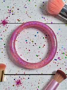 Brazaletes de Resina Coloridos de Moda para Mujer con Material Duradero, Forma Elegante y Diseño Ligero - Product Image 3