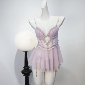Nouvelle nuisette sexy en dentelle européenne et américaine avec coussinets de poitrine, luxe pur et séduisant, style licou et pyjama ludique - Product Image 3