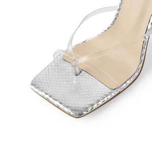 รองเท้าส้นสูงแบบหัวเหลี่ยมประดับโซ่โลหะสีเงิน ดีไซน์ใหม่ปี 2026 สำหรับผู้หญิง - Product Image 6