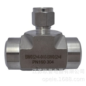 ข้อต่อทีเชื่อมสแตนเลส BW32x4 304 PN160 สำหรับการเชื่อมต่อท่อ - Product Image 1