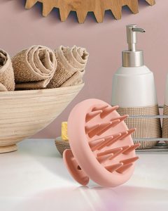 Brosse de massage du cuir chevelu compacte personnalisable avec logo, coussinets ventilés et poils en silicone doux pour l'élimination des pellicules - Product Image 6