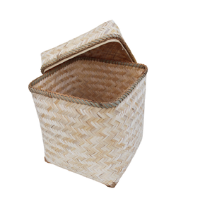 Cesta de mimbre de bambú tradicional personalizable con tapa hecha a mano Decoración de hotel/hostal - Product Image 3