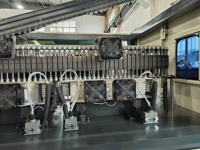 Nouvelle machine de soufflage automatique de bouteilles en PET avec PLC Mitsubishi, roulement SMC, moteur de pompe, force de serrage de 8000 kN, diamètre de bouteille de 112 mm