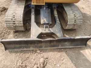 Mini excavatrice d'occasion CAT 305.5E 6 tonnes fabriquée au Japon machines hydrauliques avec moteur Caterpillar équipement de construction compact - Product Image 5