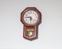 Horloge murale en plastique, 1 pièce, pendule moderne, promotion, cadeau, logo imprimé personnalisé, batterie chinoise, motif bois, pendule alarme