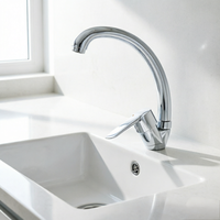 Robinet de cuisine moderne à un seul trou en alliage de zinc avec corps chromé et cartouche céramique, idéal pour les cuisines d'hôtels et d'appartements