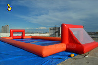 Grand terrain de football gonflable en savon, terrain de football gonflable pour événements