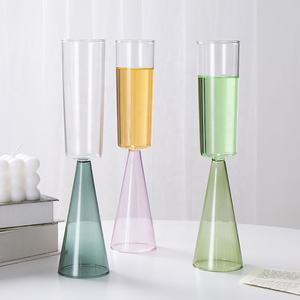 Copas de Vino Cónicas de Tallo Alto Sopladas a Mano para Bodas, Copas de Champán de Borosilicato de Alta Calidad en Colores Azul, Verde, Amarillo y Rosa - Product Image 4