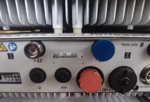 Ericsson RRU 4428B1 KRC161735/1 Radio 4428 B1 2100MZH Estación transceptora base (unidad de radio remota) KRC 161 735/1 - Product Image 2