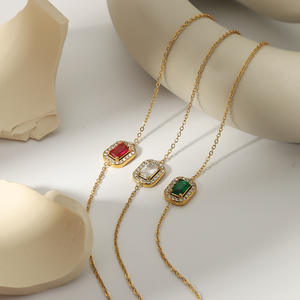 Bracciale da donna di lusso leggero con catena a maglie e zirconi a cuore, in acciaio inossidabile placcato oro 18K, stile INS transfrontaliero, con girasole quadrato - Product Image 4