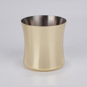 Mug à café isotherme en acier inoxydable Unisweet, design créatif avec protection pour les mains, isolation thermique de 6 à 12 heures, compatible eau bouillante - Product Image 4