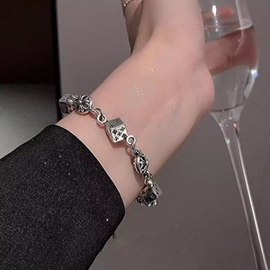 Bracciale Woying con Ciondolo a Dado Antico, Placcato Oro in Lega, Catena Regolabile, Design Unisex, Stile Punk, Gioiello Audace per Donne - Product Image 4