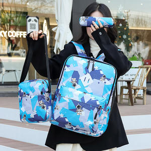 Sac à dos d'école extérieur unisexe personnalisé à la vente chaude, sac à dos simple de designer, fermeture éclair, lettre, imperméable pour adultes et étudiants - Product Image 4