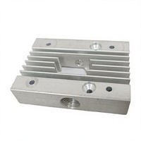 Bloc de fixation carré usiné CNC en acier inoxydable/aluminium, composants de plaque de montage à découpes internes multi-trous sur mesure, usinage par électroérosion à fil