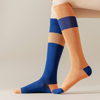 Chaussettes de compression de sport pour femmes pour Fitness Gym Running Chaussettes longues tricotées Logo Bottom Taille unique Convient à toutes les couvertures de cheville d'hiver