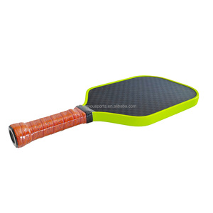 Raquette de pickleball personnalisée 6K Grit, face en graphite et <span class=keywords><strong>fibre</strong></span> de carbone, 4e génération, 16 mm, Pro IV, noyau en polymère nid d'abeille, son de frappe amélioré - Product Image 5