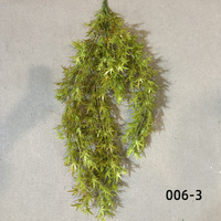 Plante murale de plafond artificiel en pin en plastique vert de vente chaude YOPIN-5048 pour la décoration murale