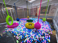 Bola Ayun Baja Nilon untuk Anak-Anak, Peralatan Bermain Gantung yang Tahan Lama, Mainan Taman Petualangan Indoor Outdoor