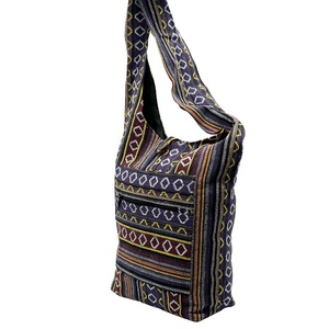 Sac à bandoulière bohème en coton tissé à la main, motif ethnique, bandoulière pour femme, sac écologique fait à la main du Népal - Product Image 1