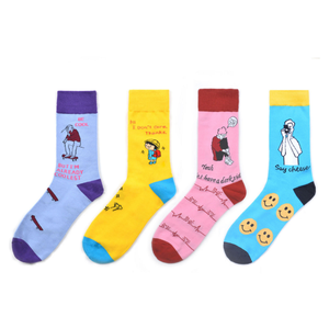 Japonés Graffiti Art Cartoon Set Casual Crew Algodón Hombres jóvenes Vestido divertido Vestido Calcetines de moda - Product Image 3