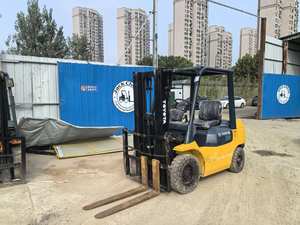 Minicargadora diésel usada de 3 toneladas marca japonesa TOYOTA 7fd30 con 3 mástiles y 4.5 metros de elevación, con motor, caja de cambios y rodamientos, en venta en Hefei. - Product Image 4