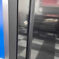Vente de liquidation d'armoires de rangement OEM, armoire métallique verrouillable en acier inoxydable noir robuste de 36 pouces, capacité de charge de 200 kg pour atelier