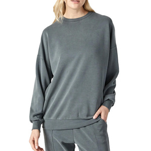 Sweat-shirt doublé pour femme Pure Ease, offrant une sensation de chaleur et de confort, silhouette élégante et style polyvalent pour les occasions décontractées - Product Image 5