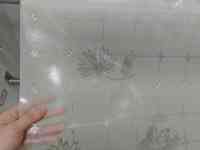 Film plastique gaufré semi-transparent antidérapant texturé pour protection de table domestique